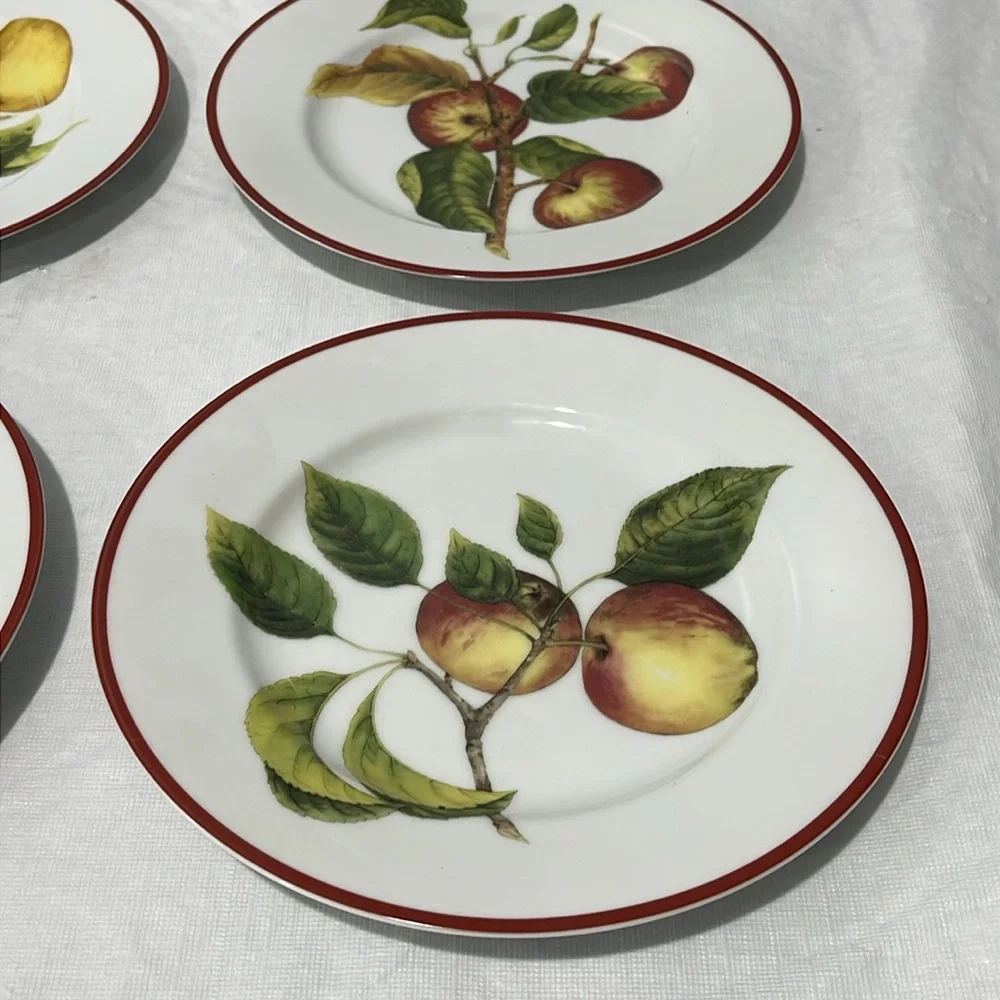 Williams Sonoma Apple Orchard 8.25” Salad Dessert Plates set of 4